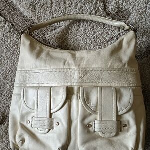 Elegant Cream Leather Shoulder Bag